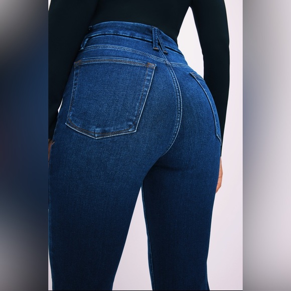 Good American - Good Classic Bootcut - BLUE811 - Picture 5 of 7